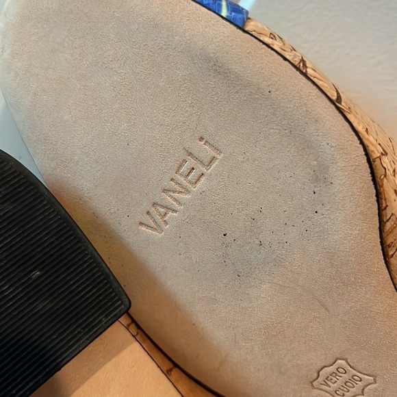 VANELI Natural Cork & Multi Color Captoe Rainbow Stripe Flat size 9 Italy - Picture 14 of 17